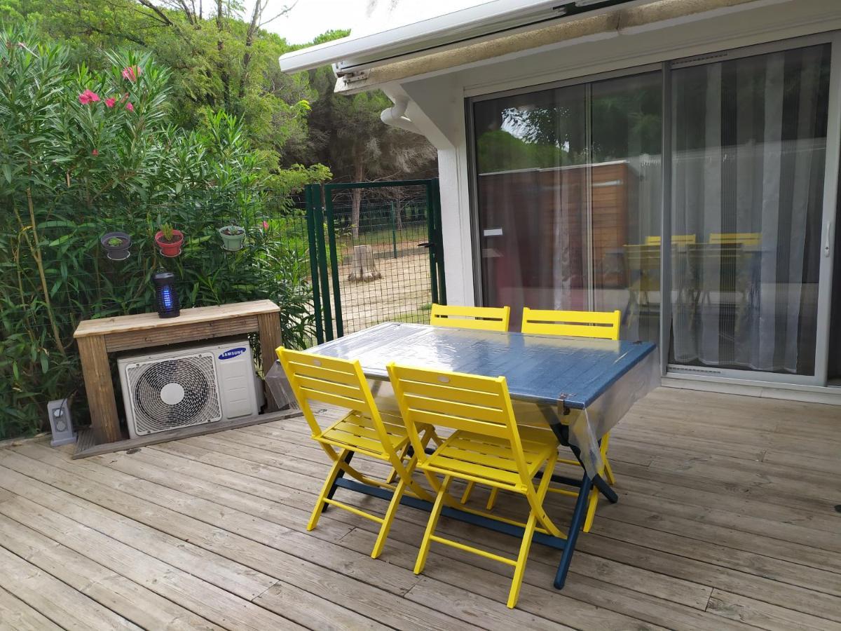 Beau Studio Avec Grande Terrasse Ла Гранде-Моте Екстериор снимка
